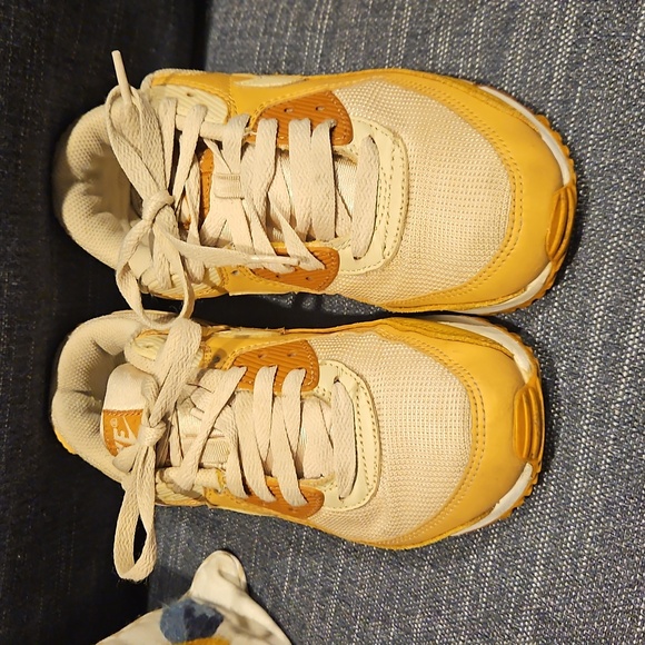 NIKE AIR MAX 90 ~Womens 7 - Picture 2 of 9